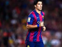 开云体育下载-F1新赛季揭幕战之夜，卡马文加用实力证明自己，从绿茵场到聚光灯下的双重征服