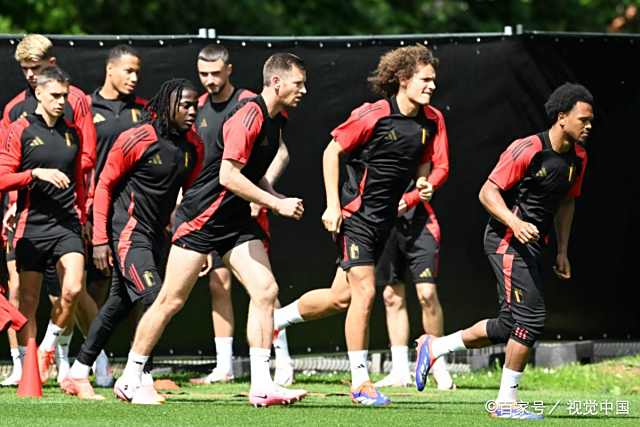 欧洲足坛擂台赛开始，各队拼尽全力争夺胜利的简单介绍