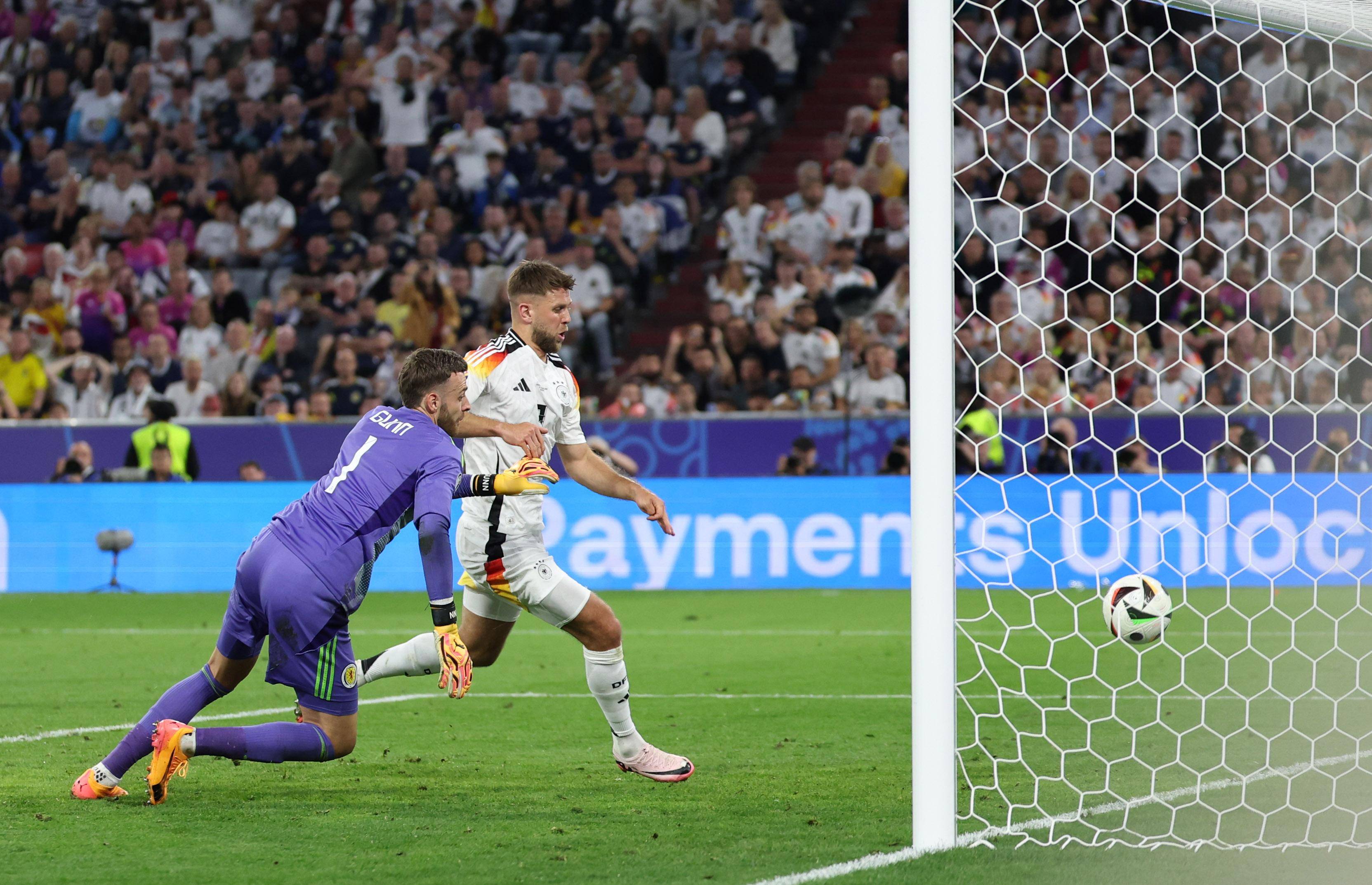 葡萄牙主场胜德国，闯入欧锦赛四强的简单介绍