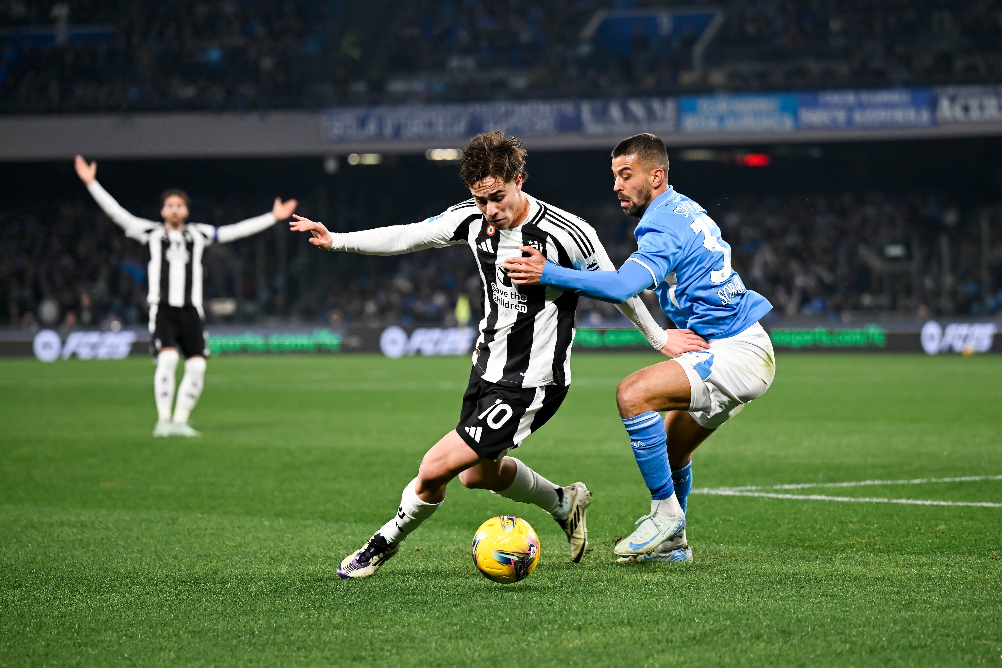 关于尤文图斯战拜仁，双雄大战火爆开启的信息