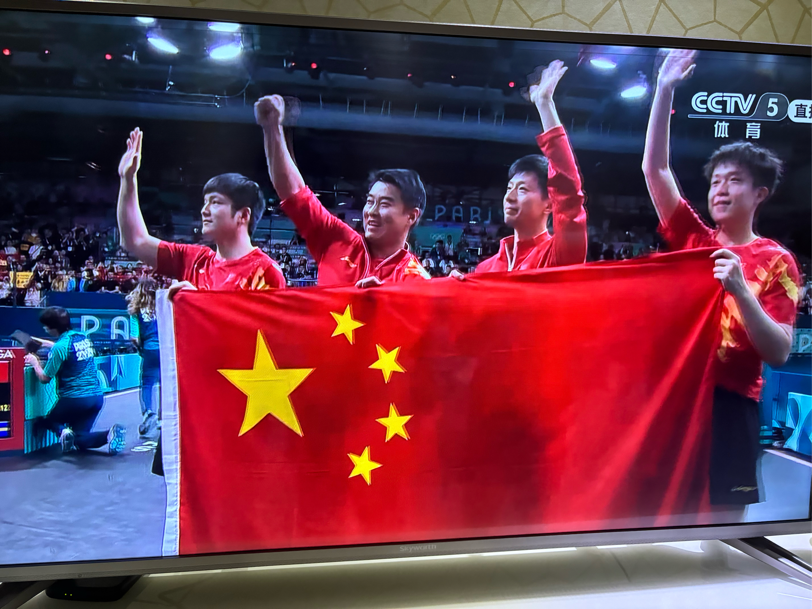 关于国家队球员展现卓越技艺，取得重要胜利的信息