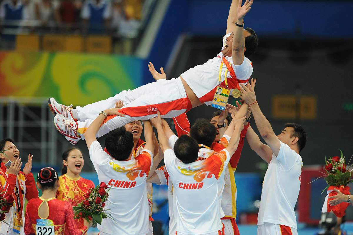 关于国家队球员展现卓越技艺，取得重要胜利的信息