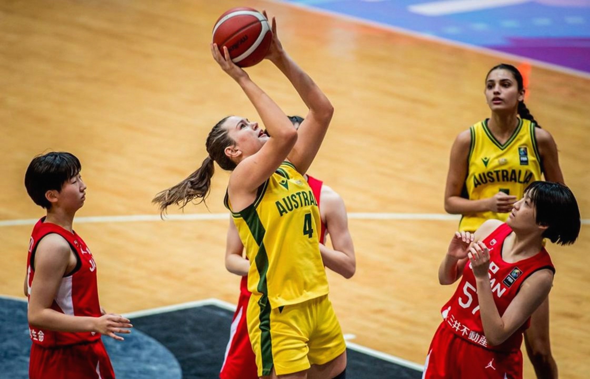 亚太杯半决赛：中国女篮大胜澳大利亚晋级决赛的简单介绍