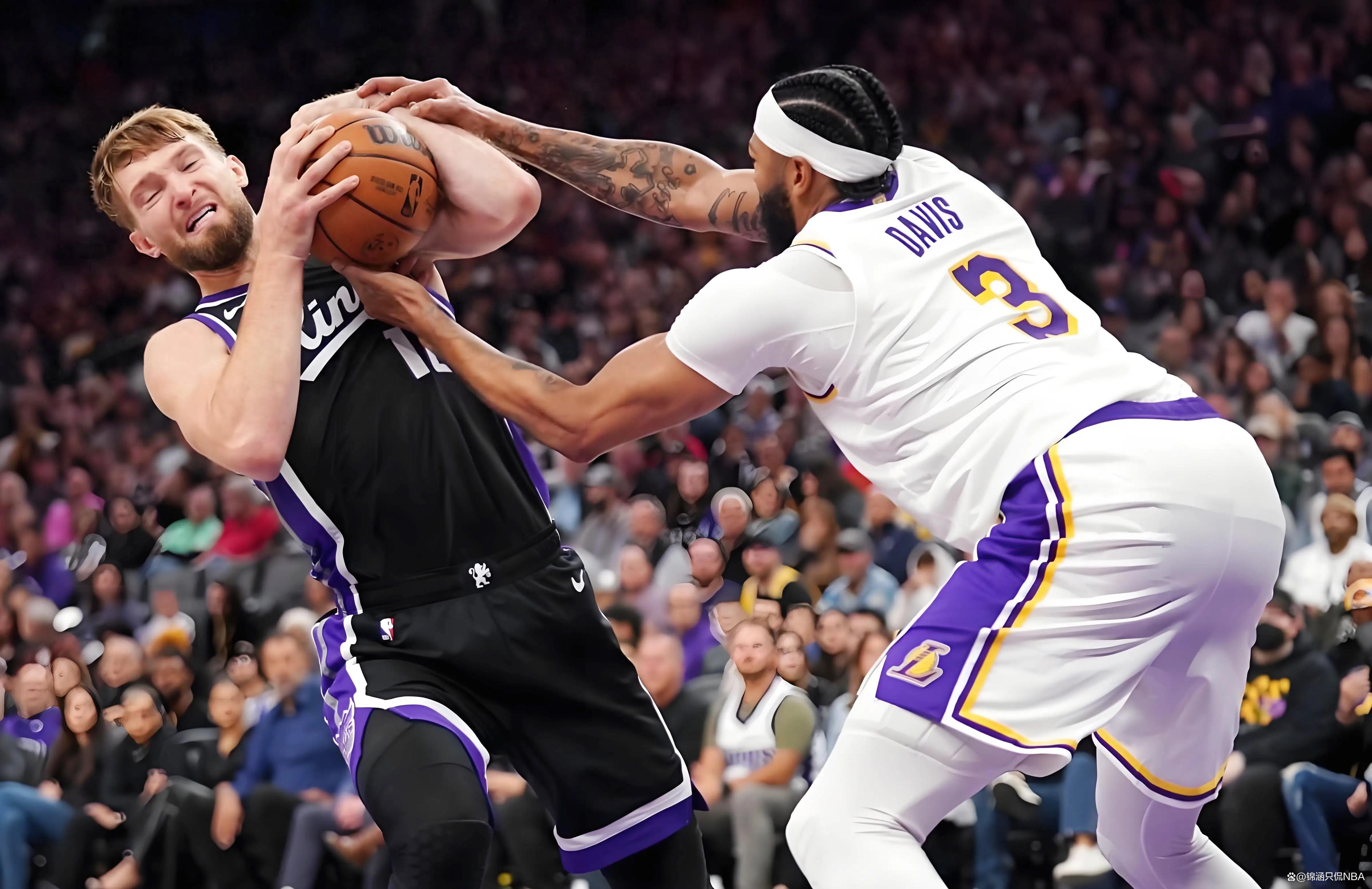 湖人力克马刺,克莱带队取胜 湖人力克马刺,克莱带队取胜