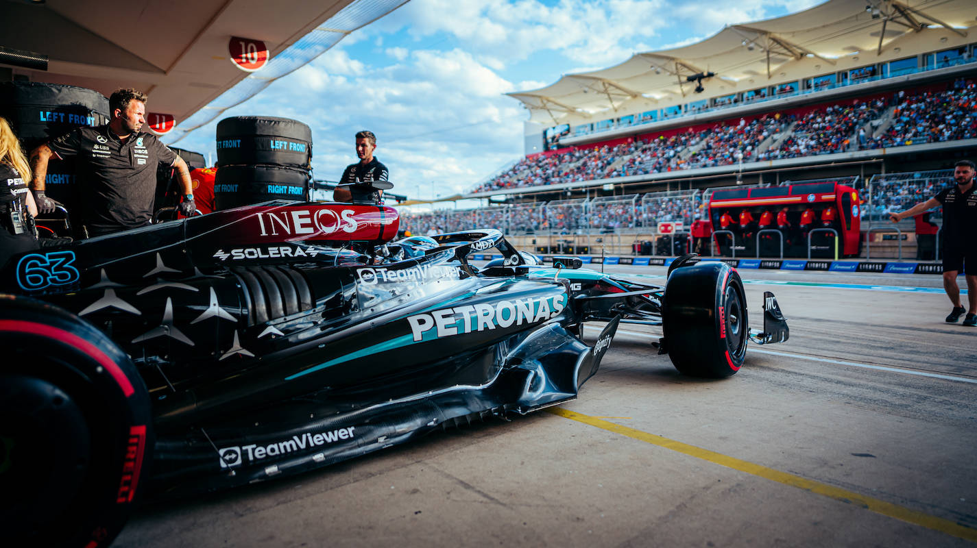 法拉利绝杀红牛二队，塞恩斯统治全场的简单介绍