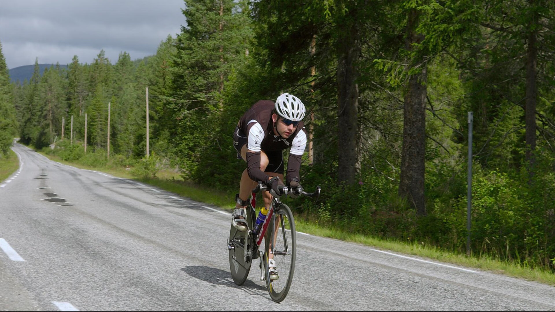 突围之战，深圳队如何以篮球智慧点亮美加墨世界杯焦点