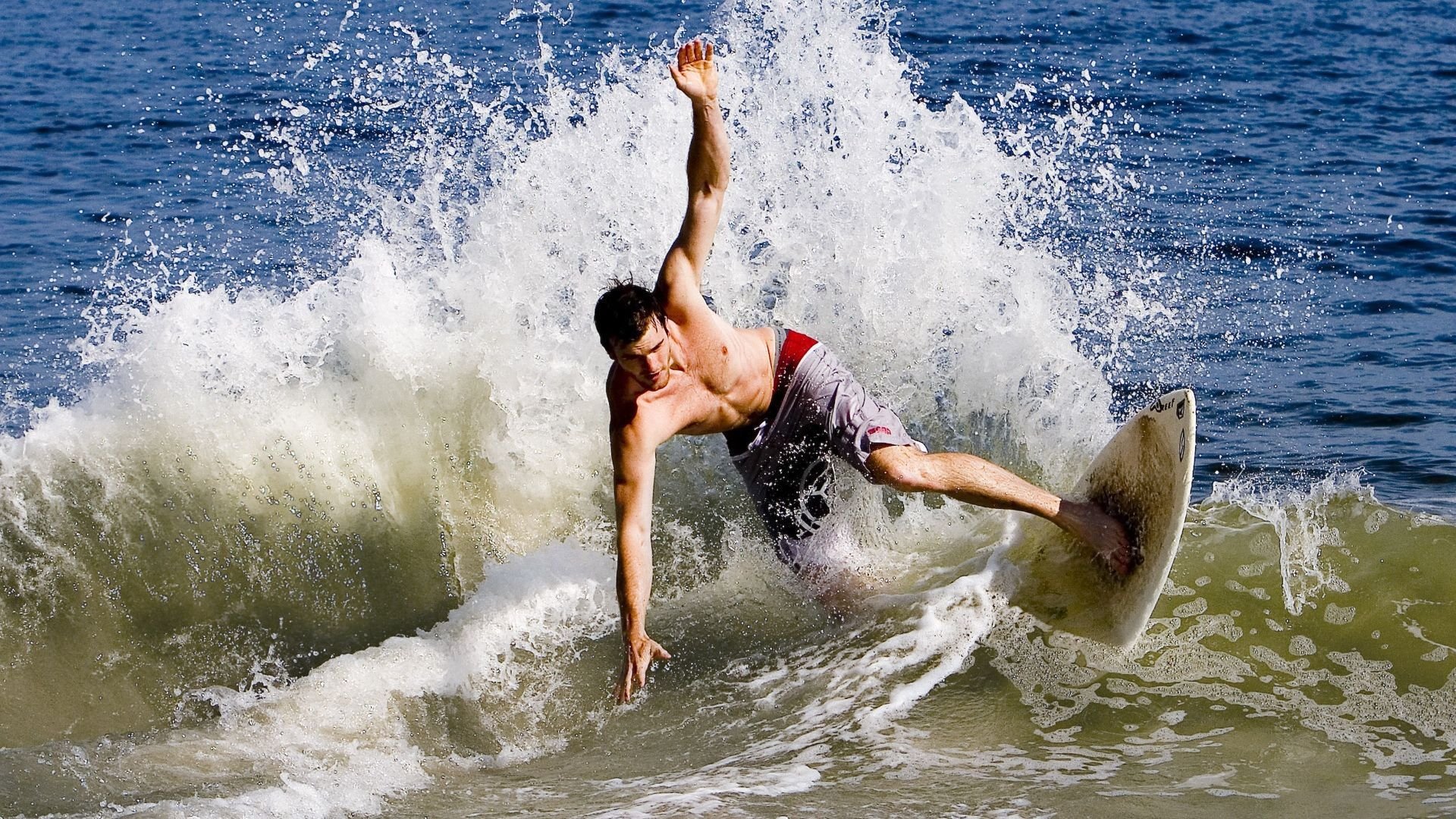 逆转与热浪，从法国队翻盘瑞典队到梁靖崑状态火热的竞技启示